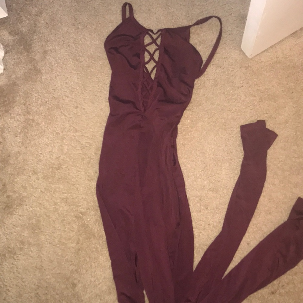 Fashion nova maroon body suit